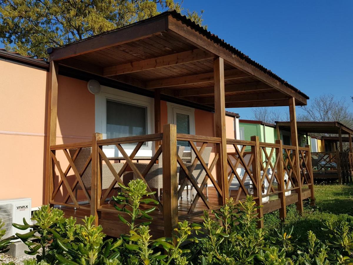 Naturist Mobile Homes Eden In Fkk Ulika Poreč Zewnętrze zdjęcie