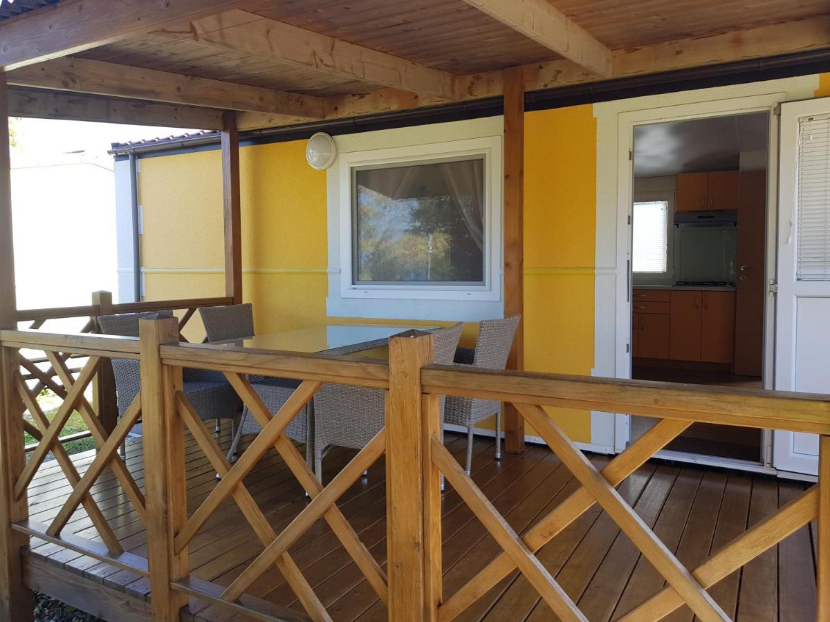 Naturist Mobile Homes Eden In Fkk Ulika Poreč Zewnętrze zdjęcie